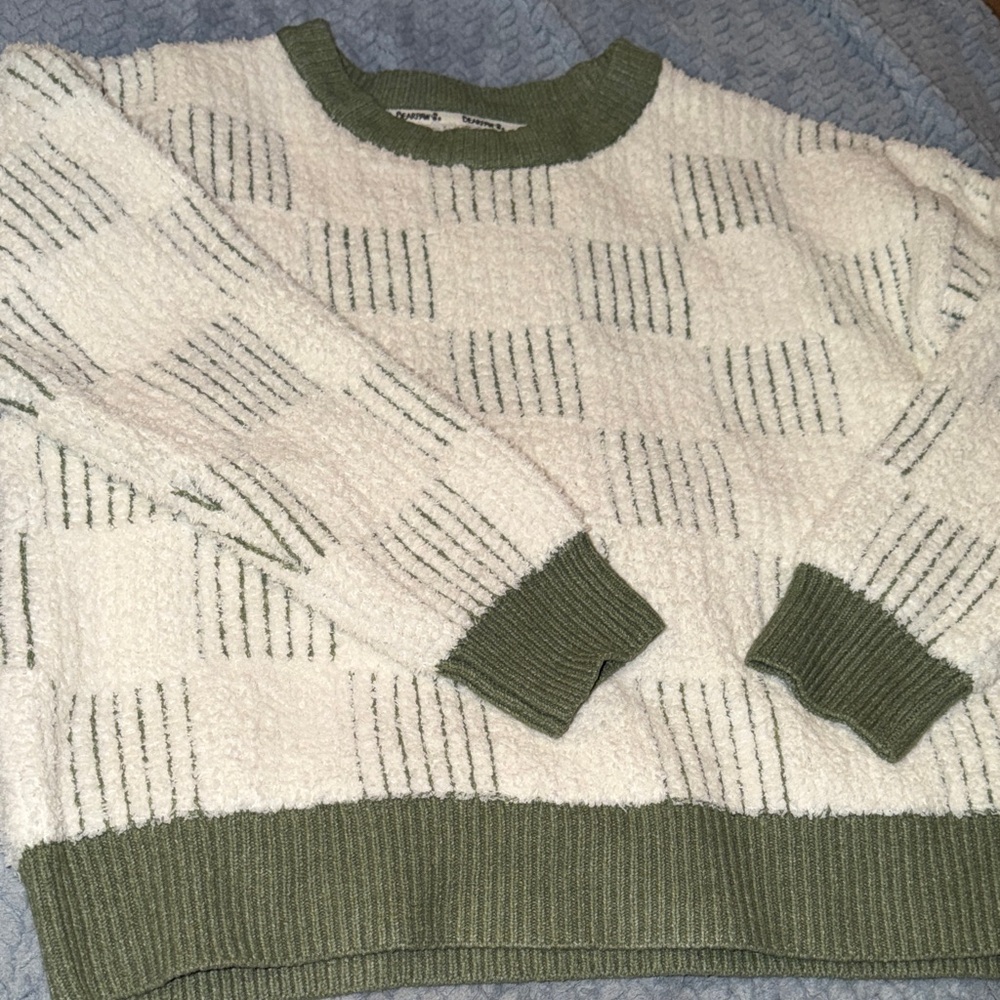 Green and White Checkered Sweater